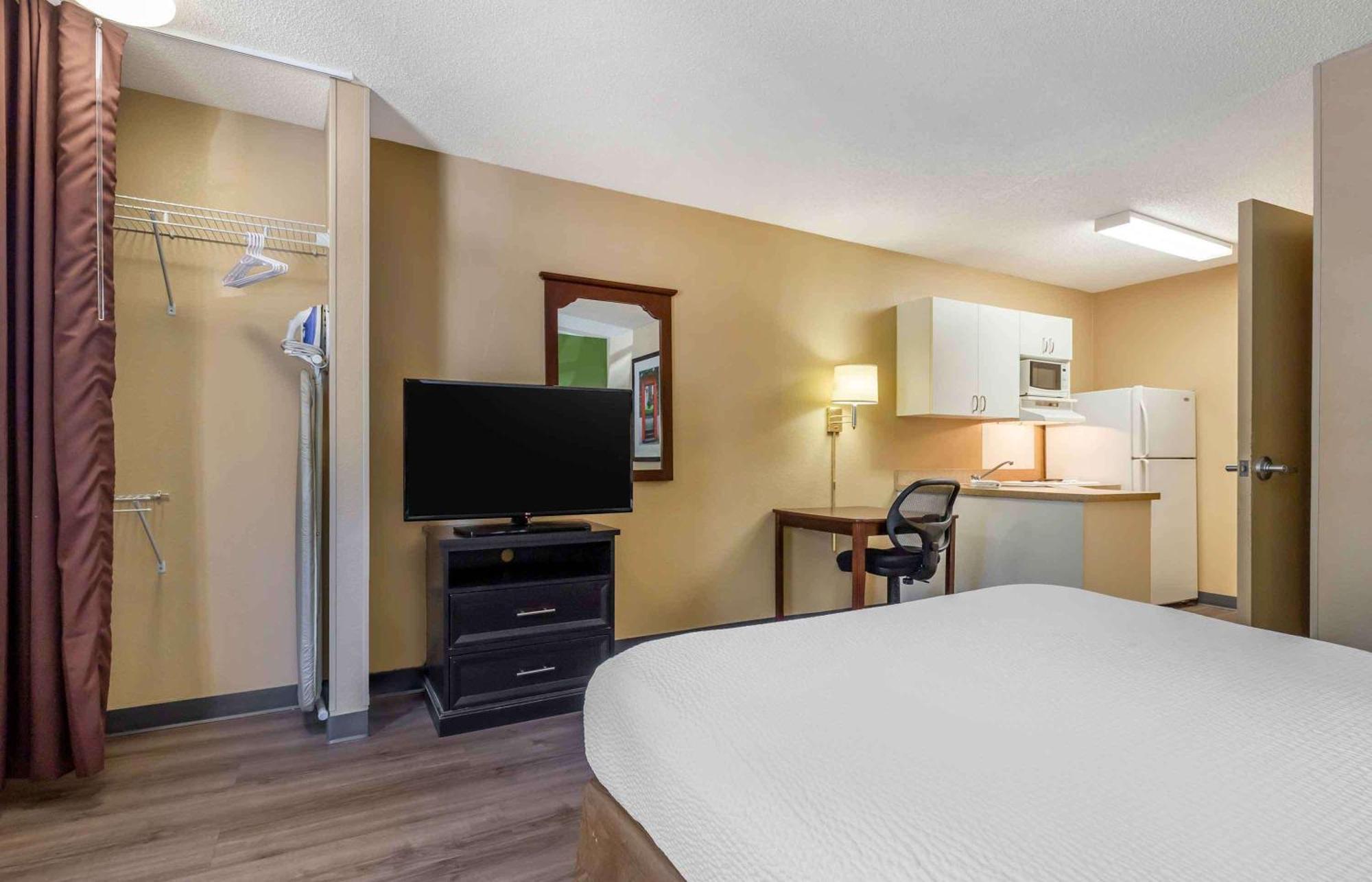 Extended Stay America Select Suites - Fayetteville - Спрингдейл Экстерьер фото