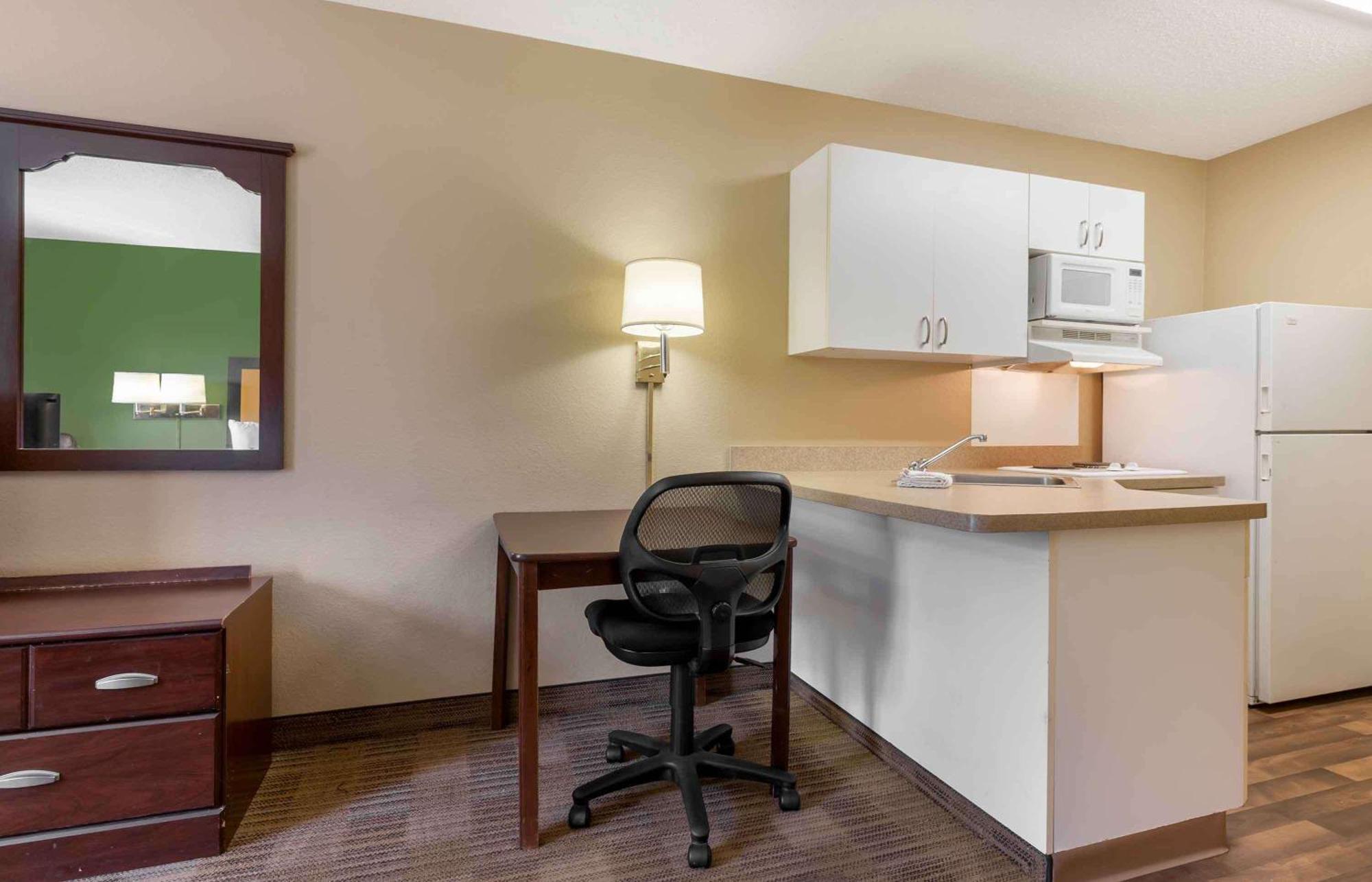 Extended Stay America Select Suites - Fayetteville - Спрингдейл Экстерьер фото